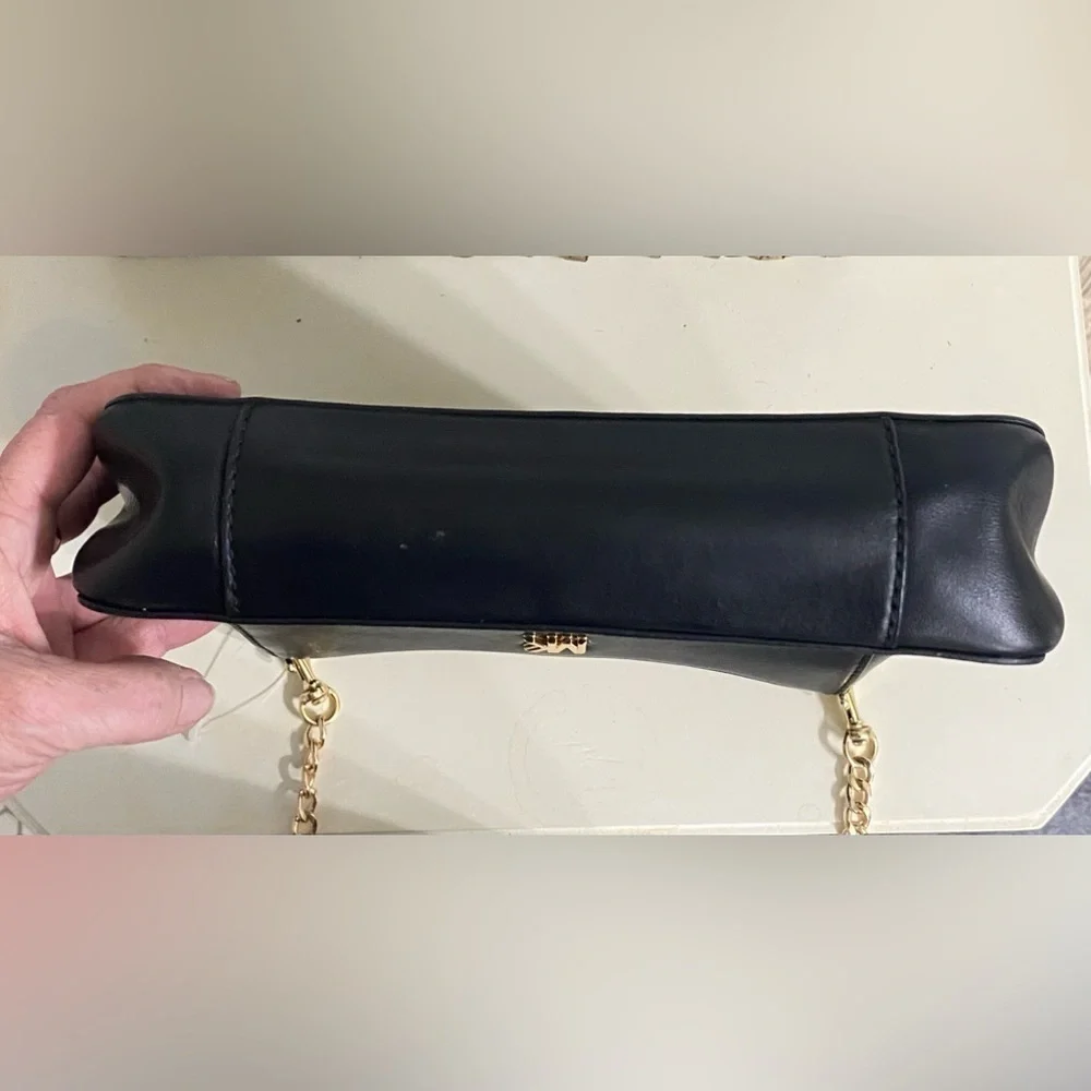 MICHAEL KORS Gloria Soft Leather Front Pocket Black Crossbody - Picture 9 of 17